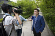 金华东阳市企业开始恢复工作，实行网上申报