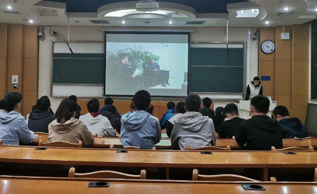 积极做好粮食收储信贷业务